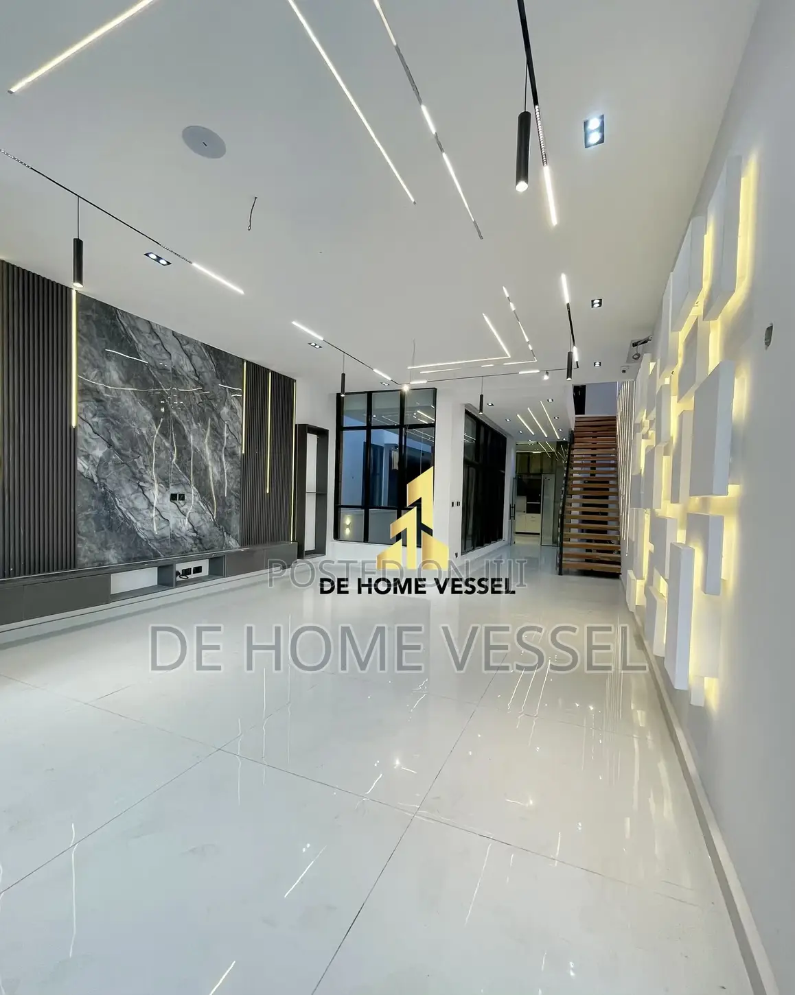 Luxury 5 Bed Detached Home With Pool in Chevron