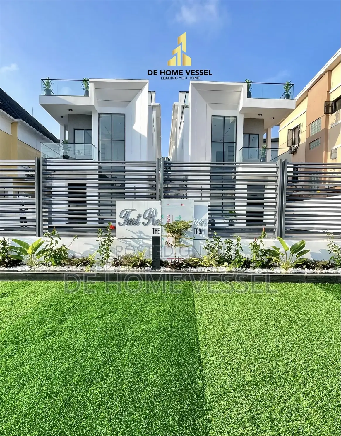 5bdrm Duplex in Chevron for sale in Chevron
