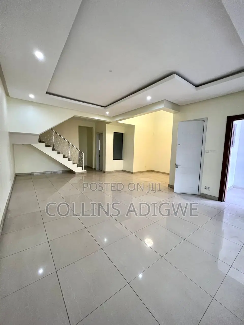 4bdrm Townhouse/Terrace in Dia Estate Ologolo for sale in Ologolo