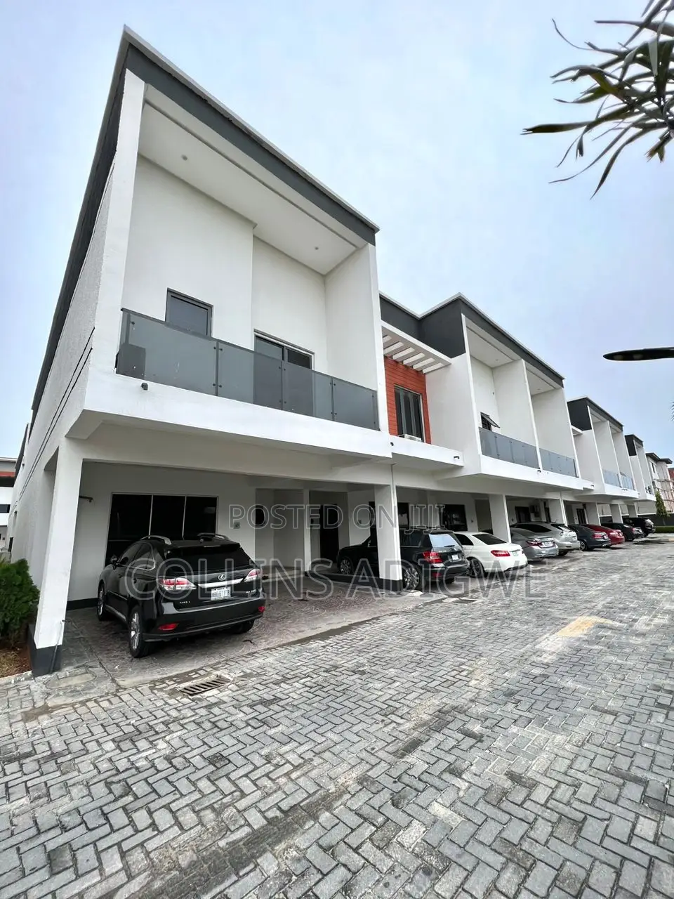 4bdrm Townhouse/Terrace in Dia Estate Ologolo for sale in Ologolo