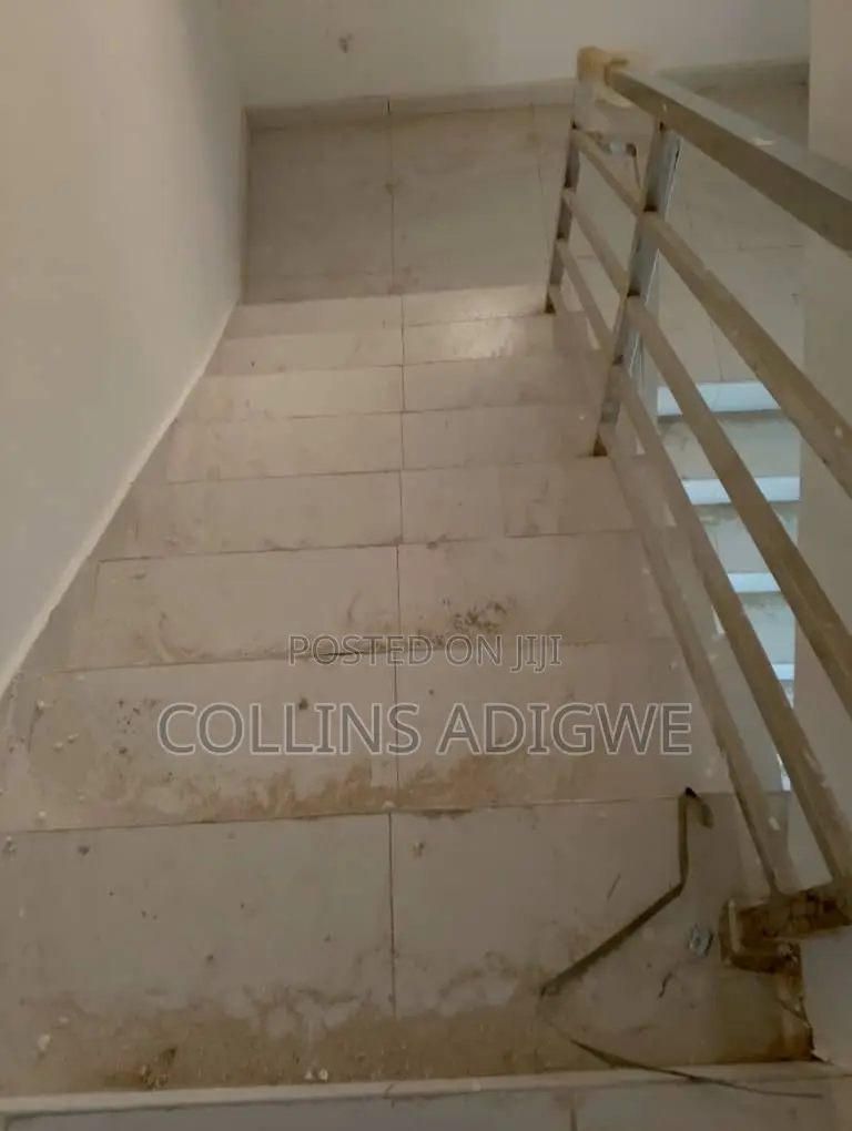 2bdrm Apartment in Ologolo Lekki for sale in Ologolo