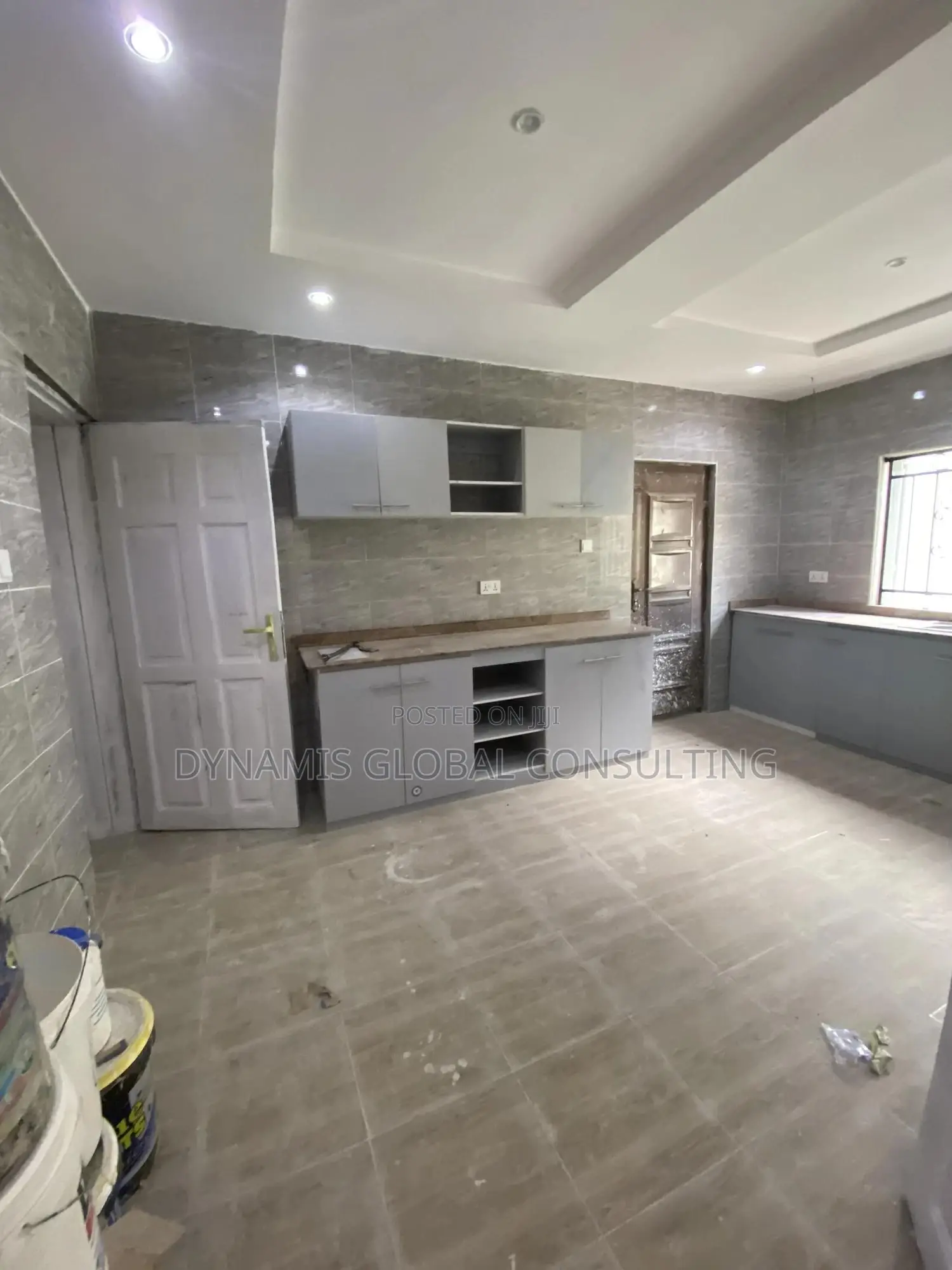Furnished 3bdrm Block of Flats in Unilag Estate Magodo for rent in Magodo