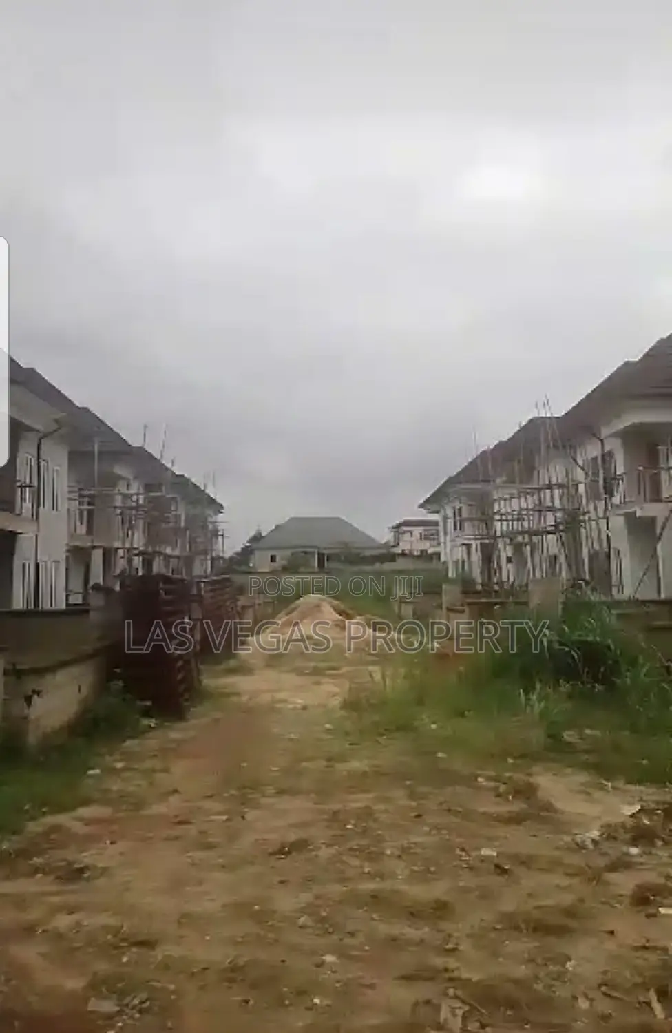 15 Units of 4 Bedroom Duplex With C of O for Sale In Owerri in Owerri