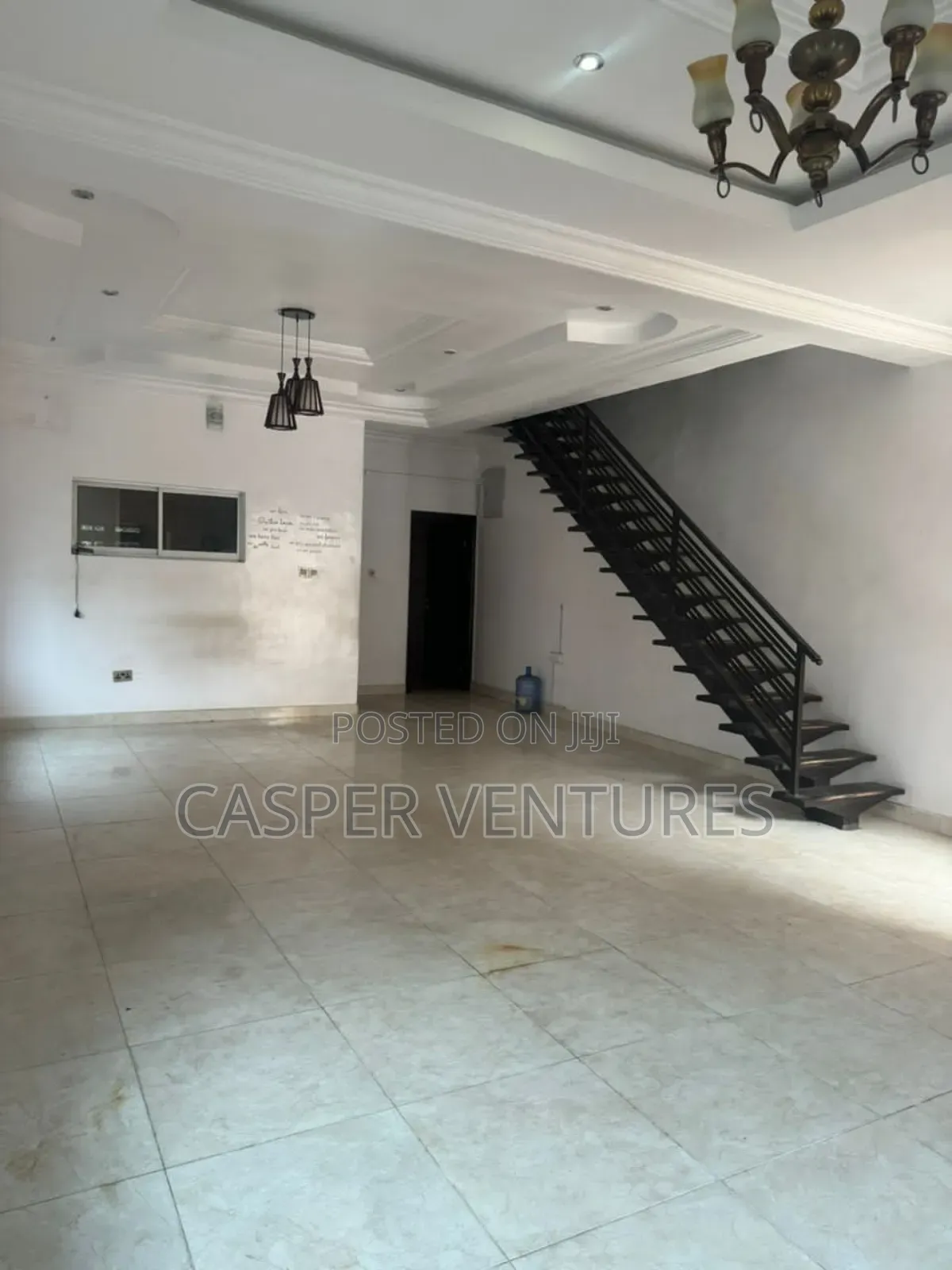 3bdrm Duplex in Eyeli, Agungi for rent in Agungi