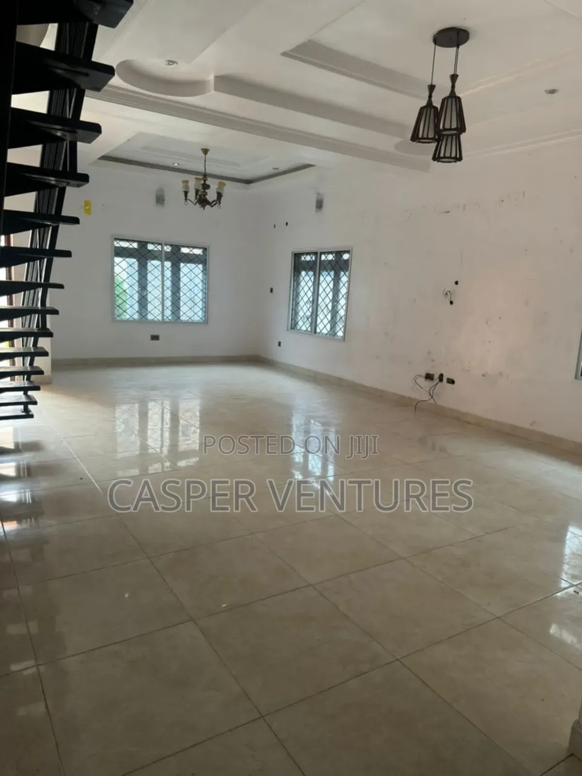 3bdrm Duplex in Eyeli, Agungi for rent in Agungi