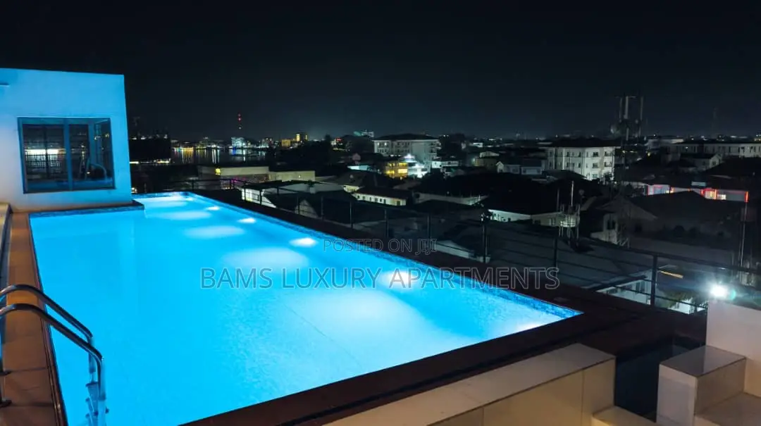 2 Beds With Rooftop at Lekki in Lekki Phase 1