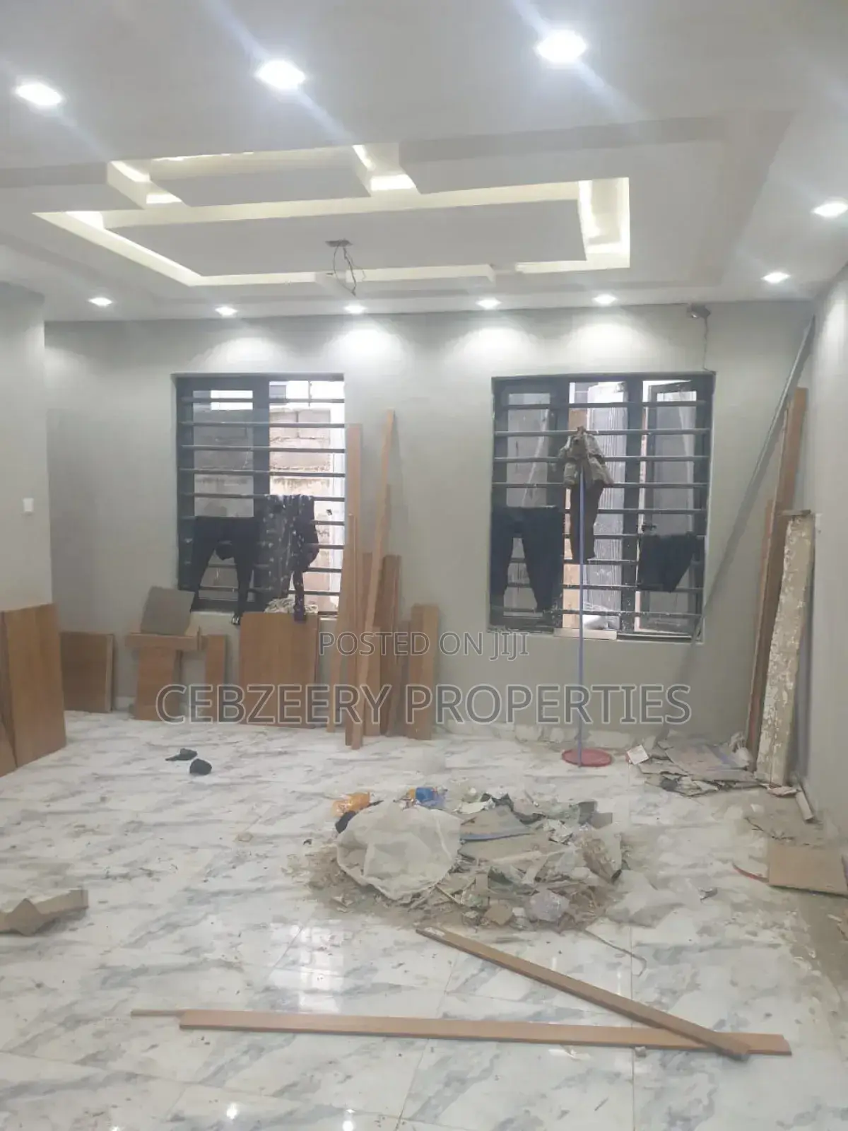 3bdrm Apartment in Dideolu, Ogba for sale in Ogba