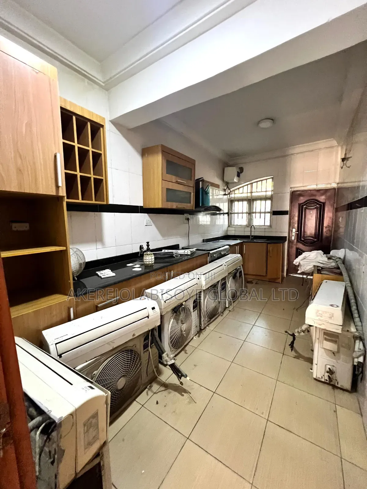 4bdrm Townhouse / Terrace in In An Estate Close, Life Camp for rent in Life Camp