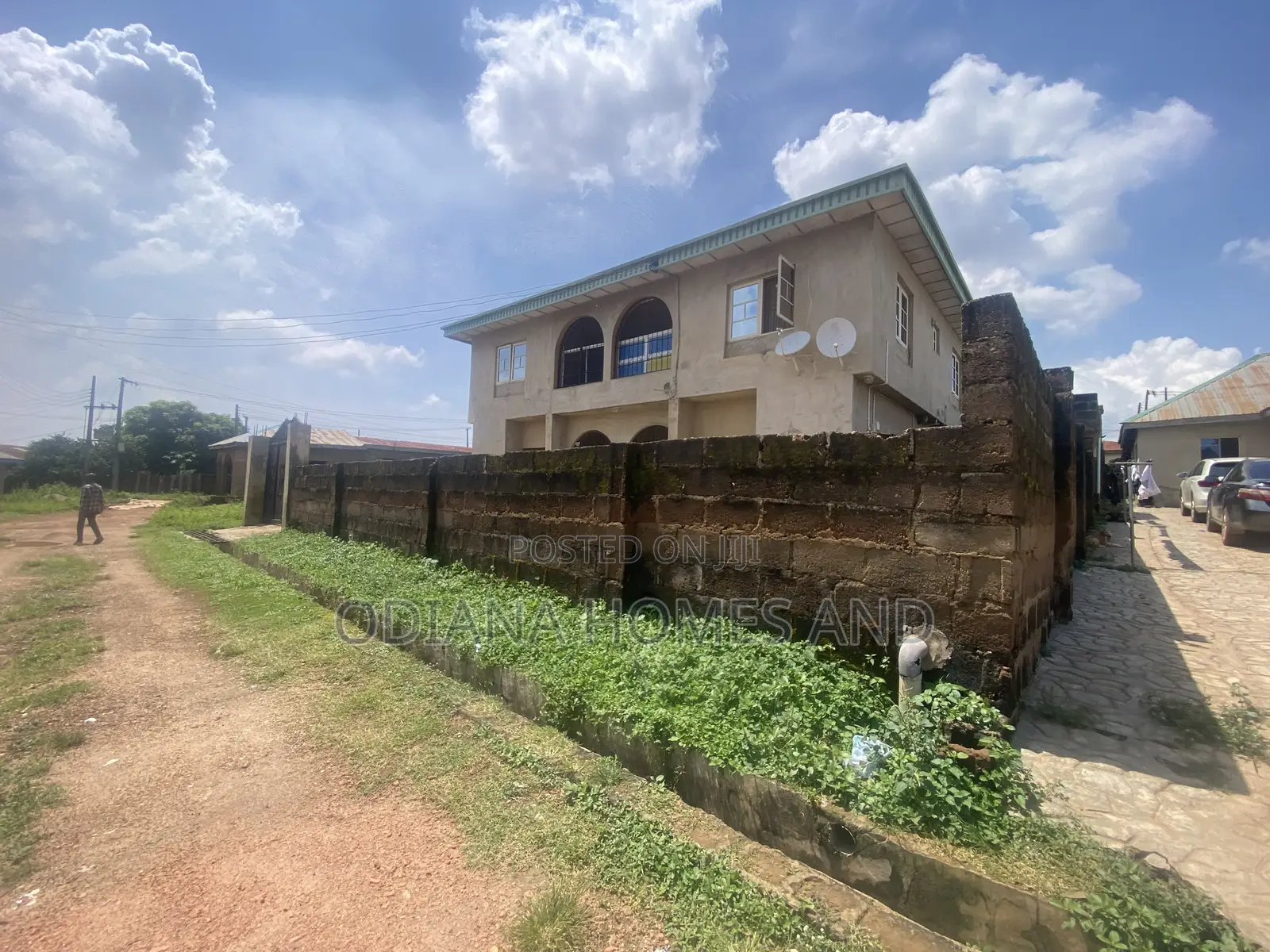 6bdrm Apartment in Off Apate-Awoton, Ibadan for sale in Ibadan