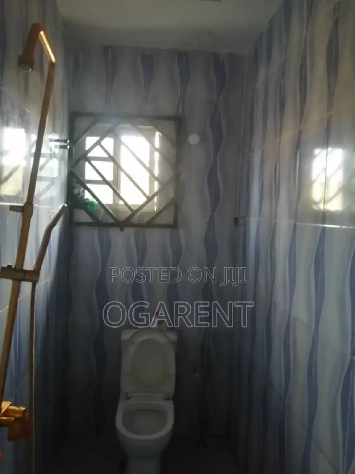 3bdrm Apartment in Sapele Road, Benin City for rent in Benin City