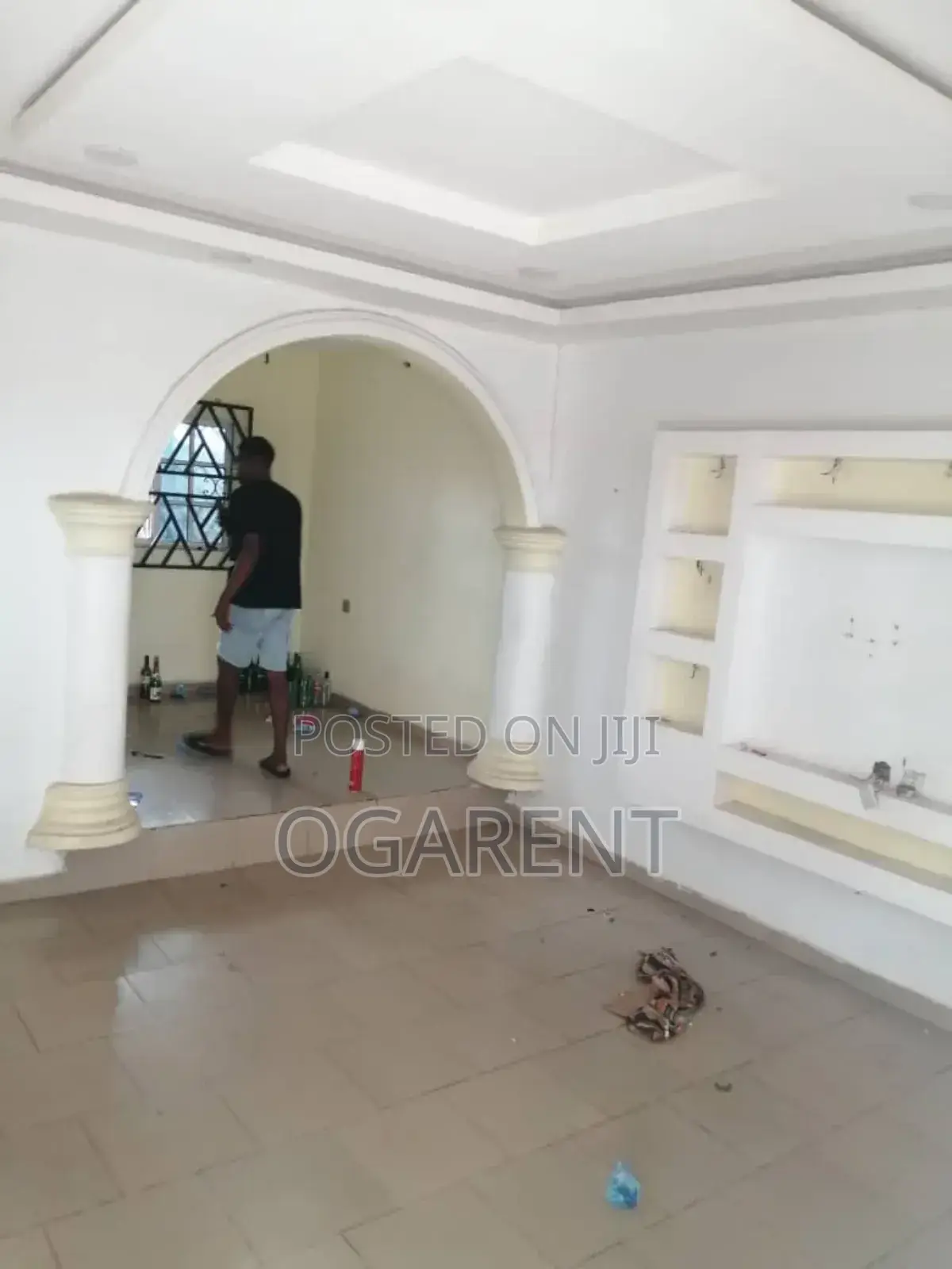 3bdrm Apartment in Sapele Road, Benin City for rent in Benin City