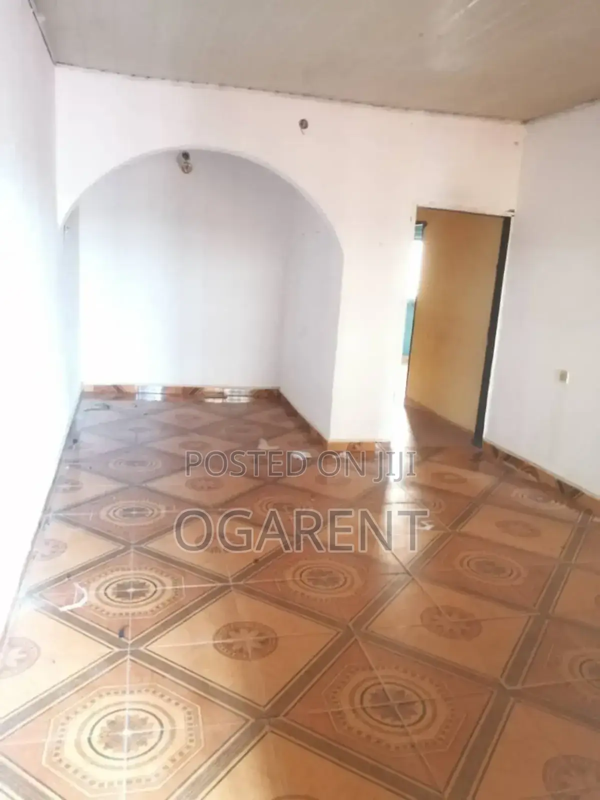 3bdrm Apartment in Sapele Road, Benin City for rent in Benin City