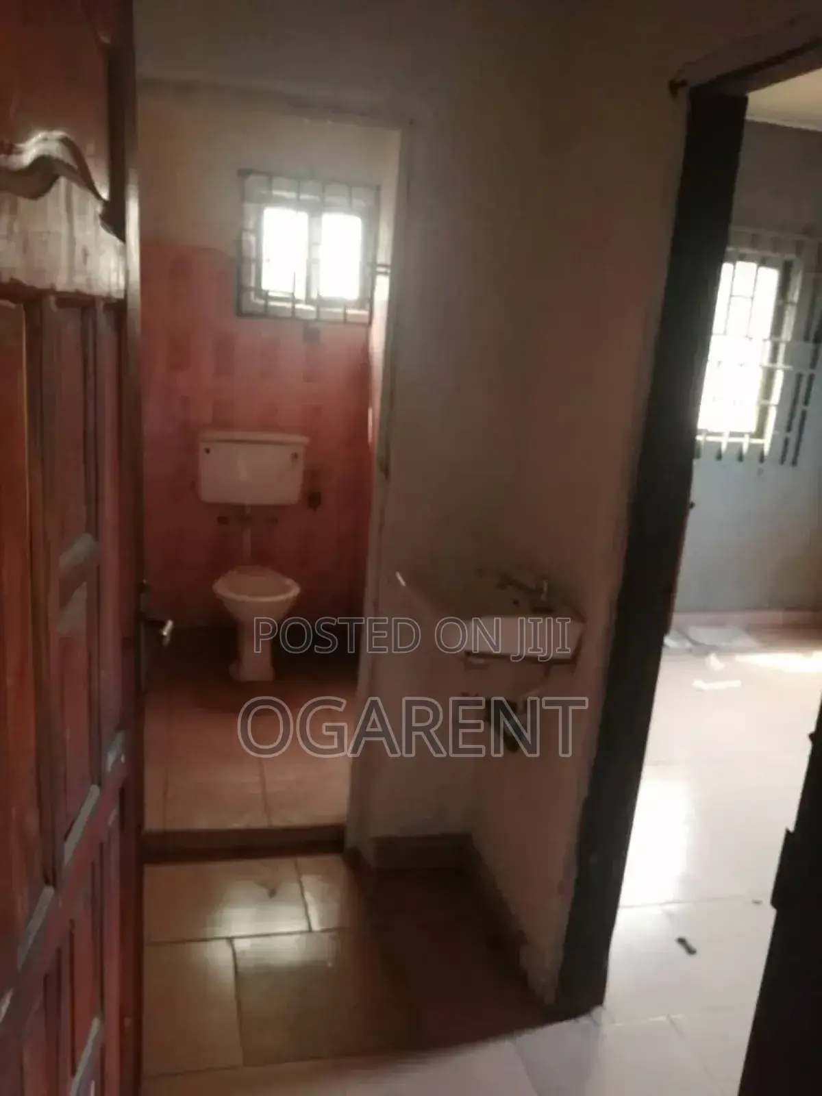 3bdrm Apartment in Sapele Road, Benin City for rent in Benin City