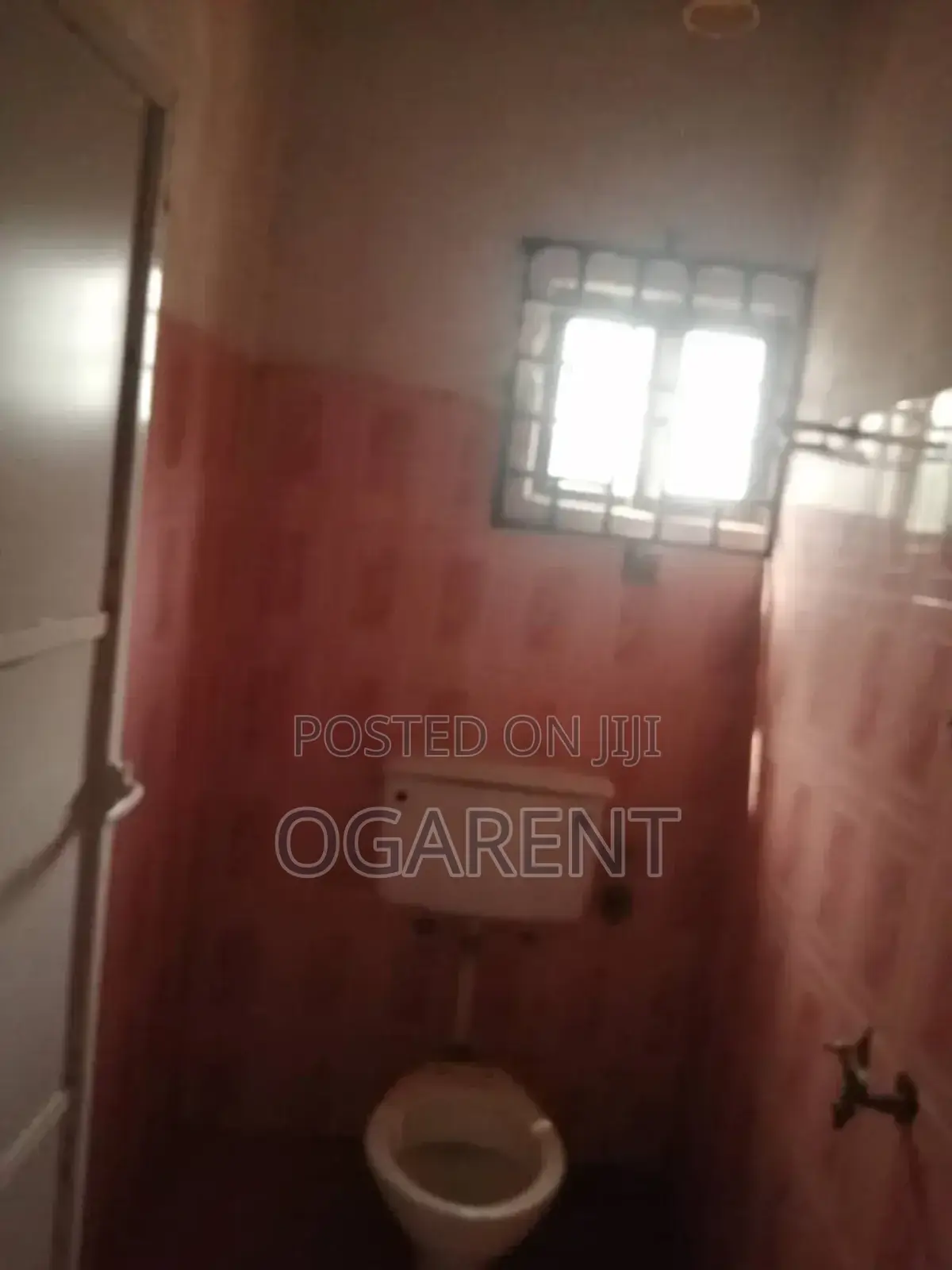 3bdrm Apartment in Sapele Road, Benin City for rent in Benin City