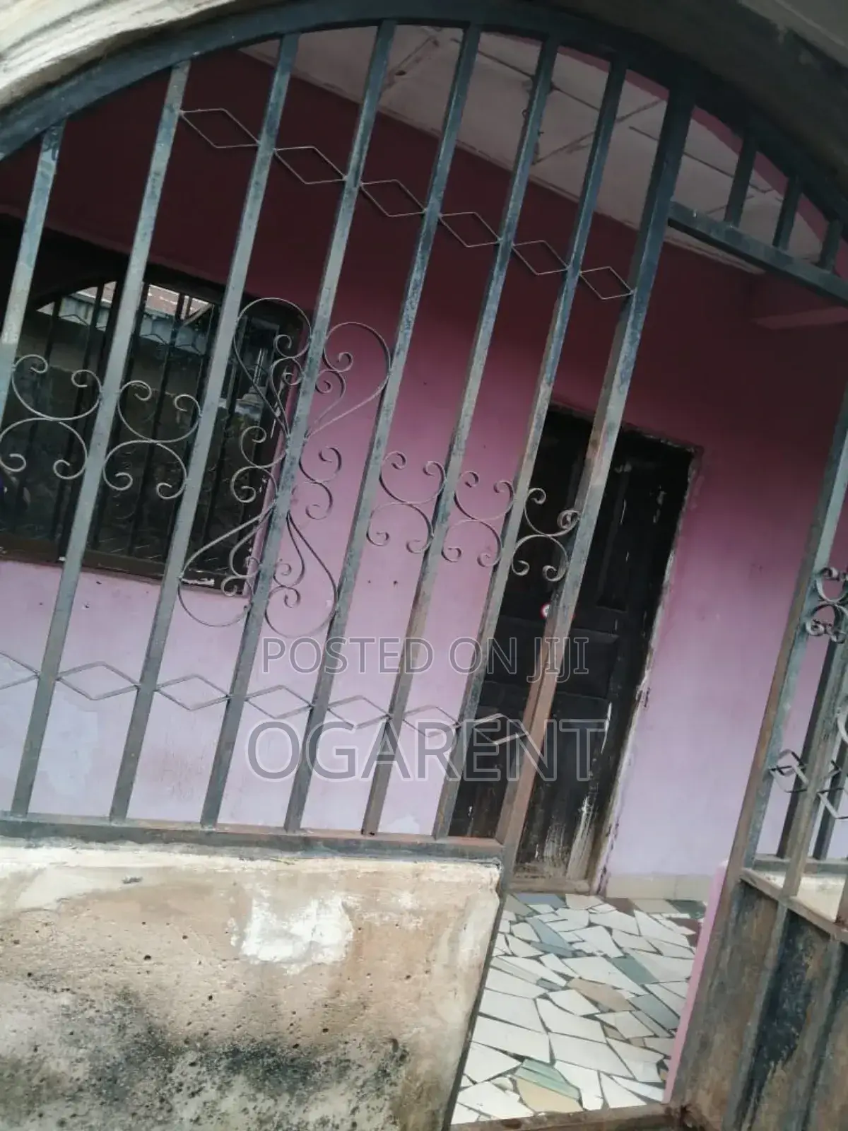 2bdrm Apartment in Sapele Road, Benin City for rent in Benin City