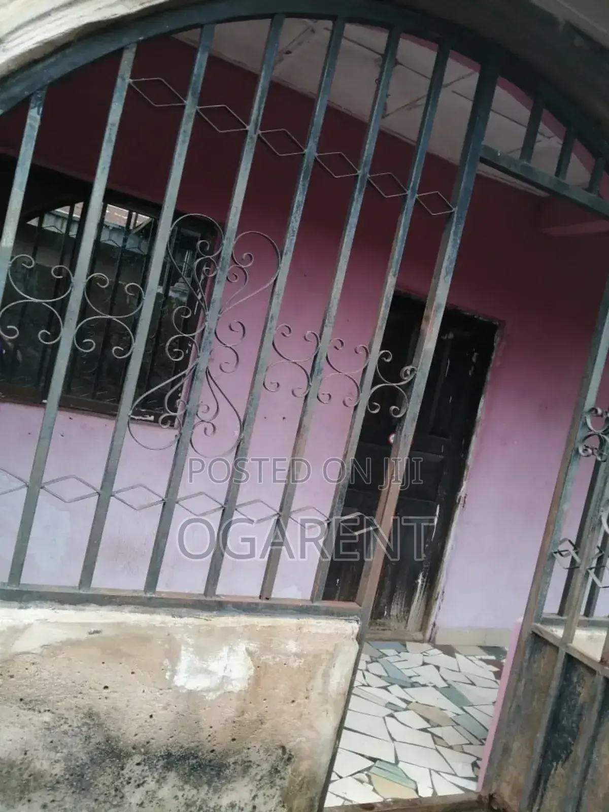 2bdrm Apartment in Sapele Road, Benin City for rent in Benin City