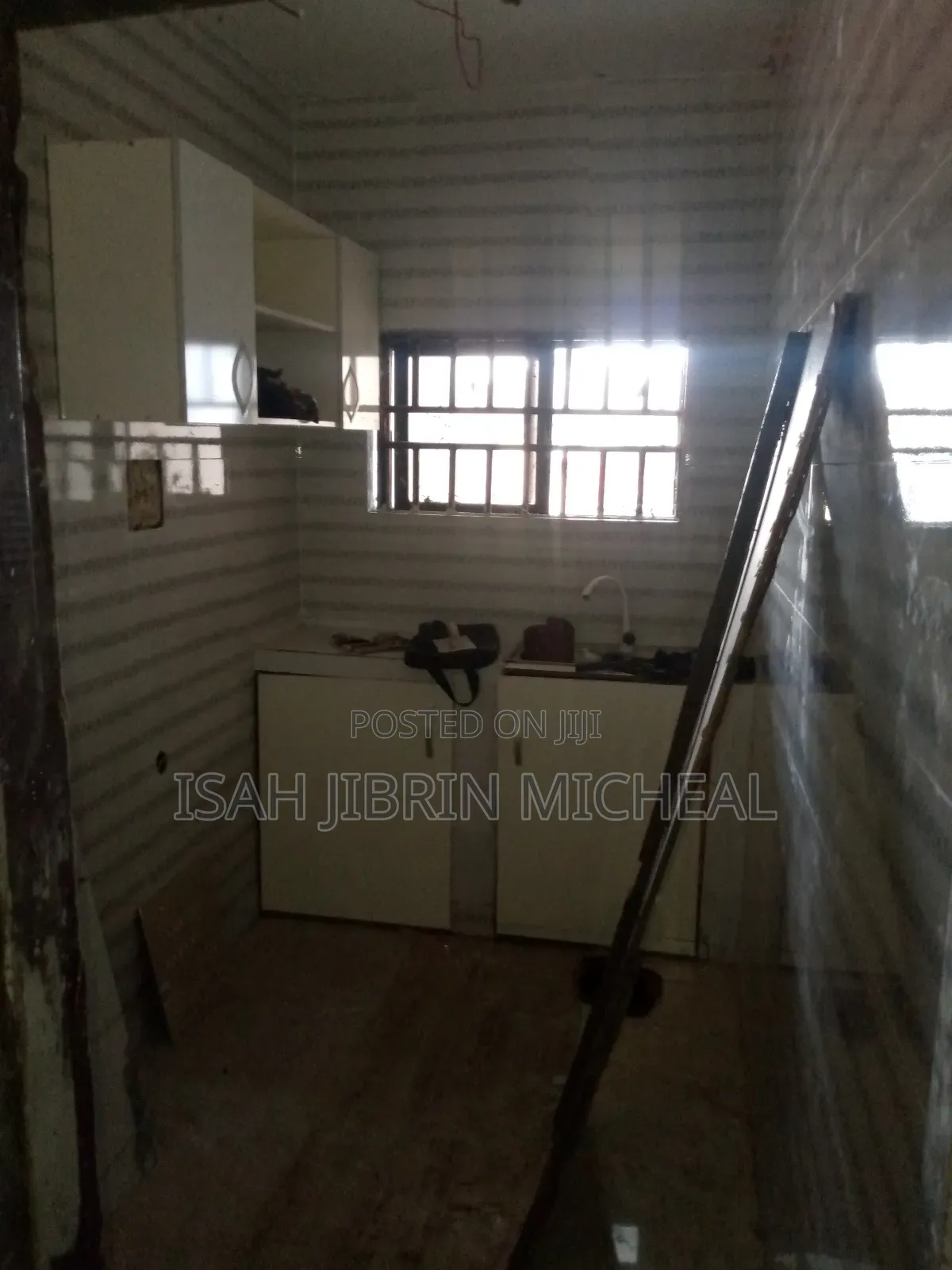 1bdrm Block of Flats in New Health Pharmacy for rent in Kubwa