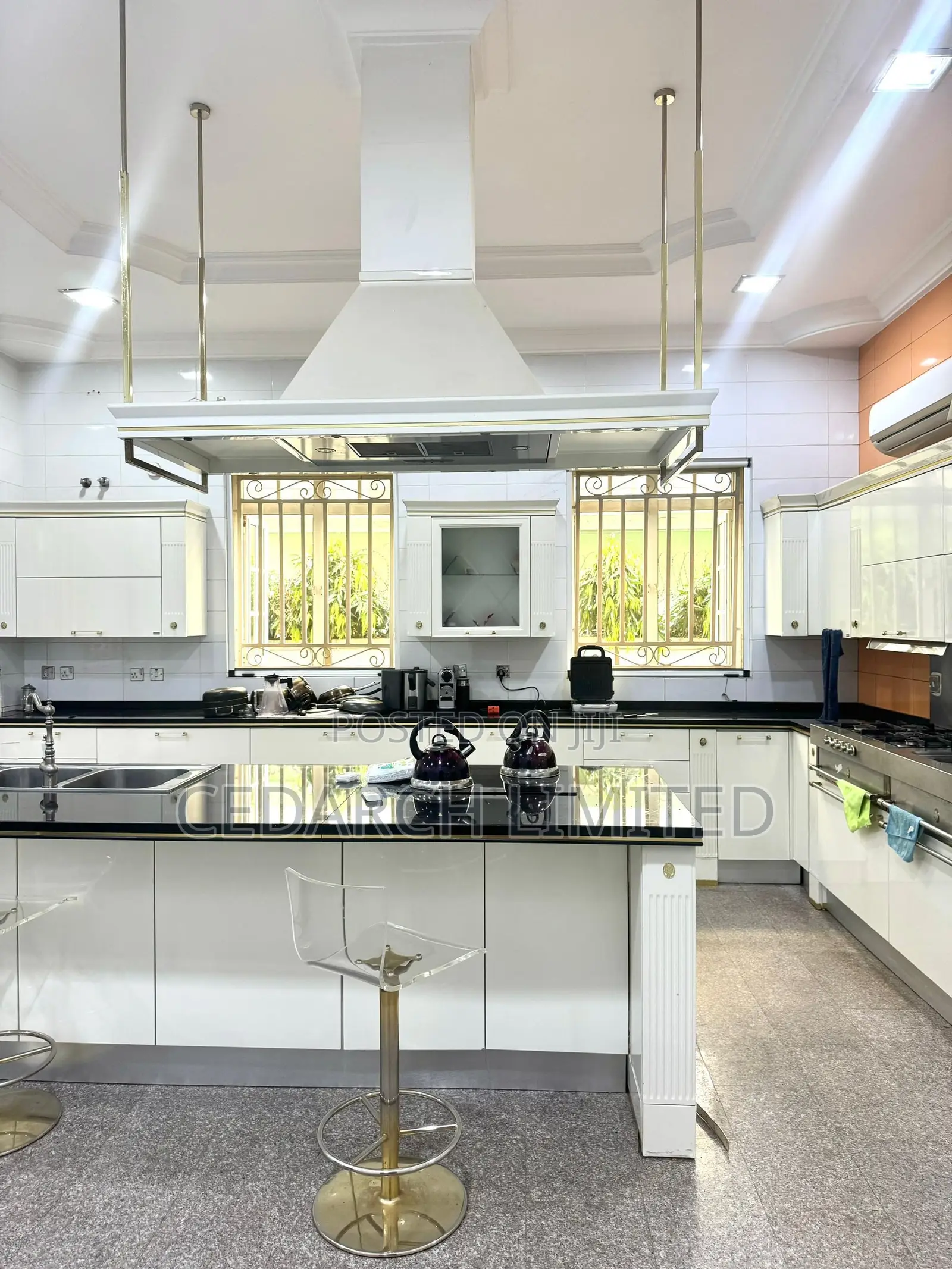 5bdrm Duplex in Maitama for sale in Maitama
