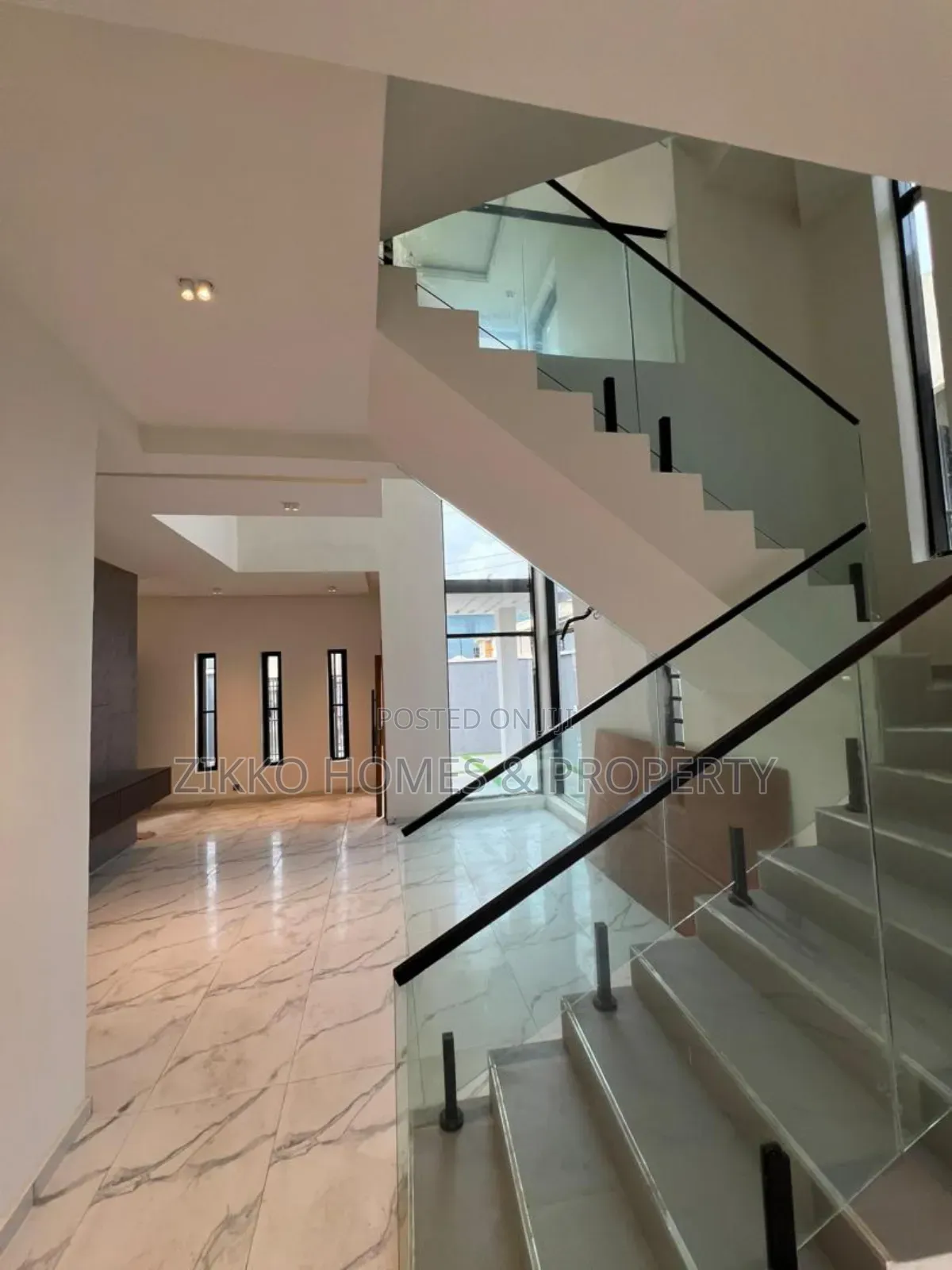 5bdrm Duplex in Orchid, Chevron for sale in Chevron