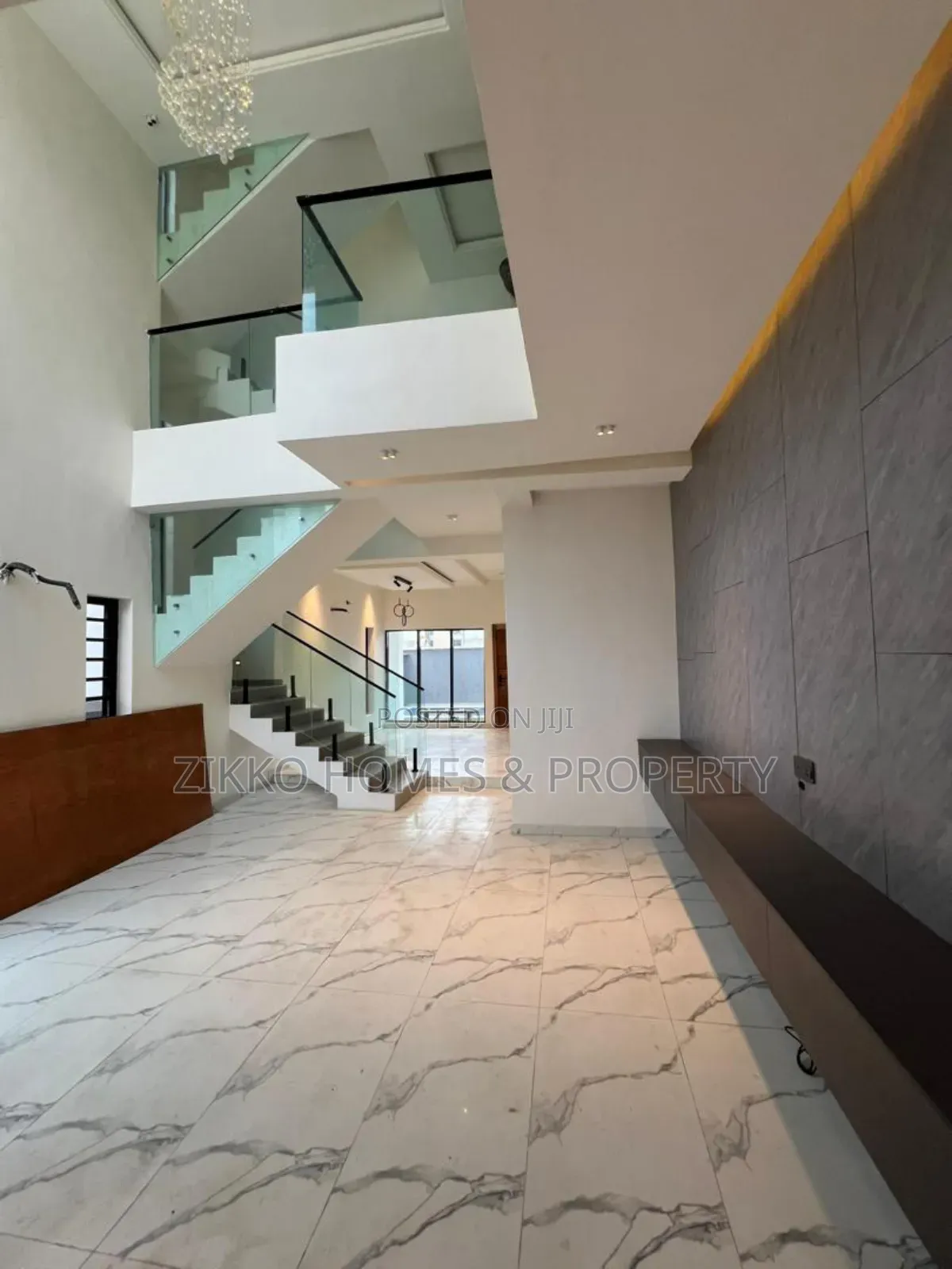 5bdrm Duplex in Orchid, Chevron for sale in Chevron