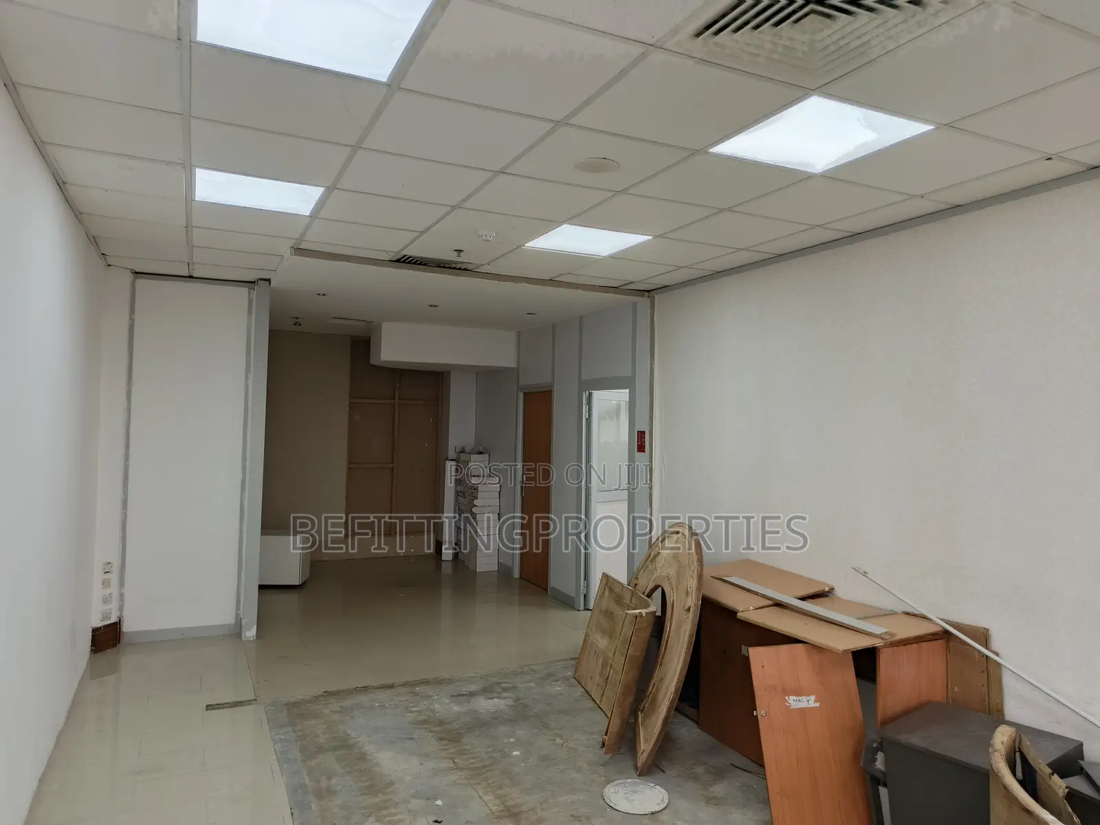 Sea View Office Space -- 215 SQM 292 SQM in Ahmadu Bello Way