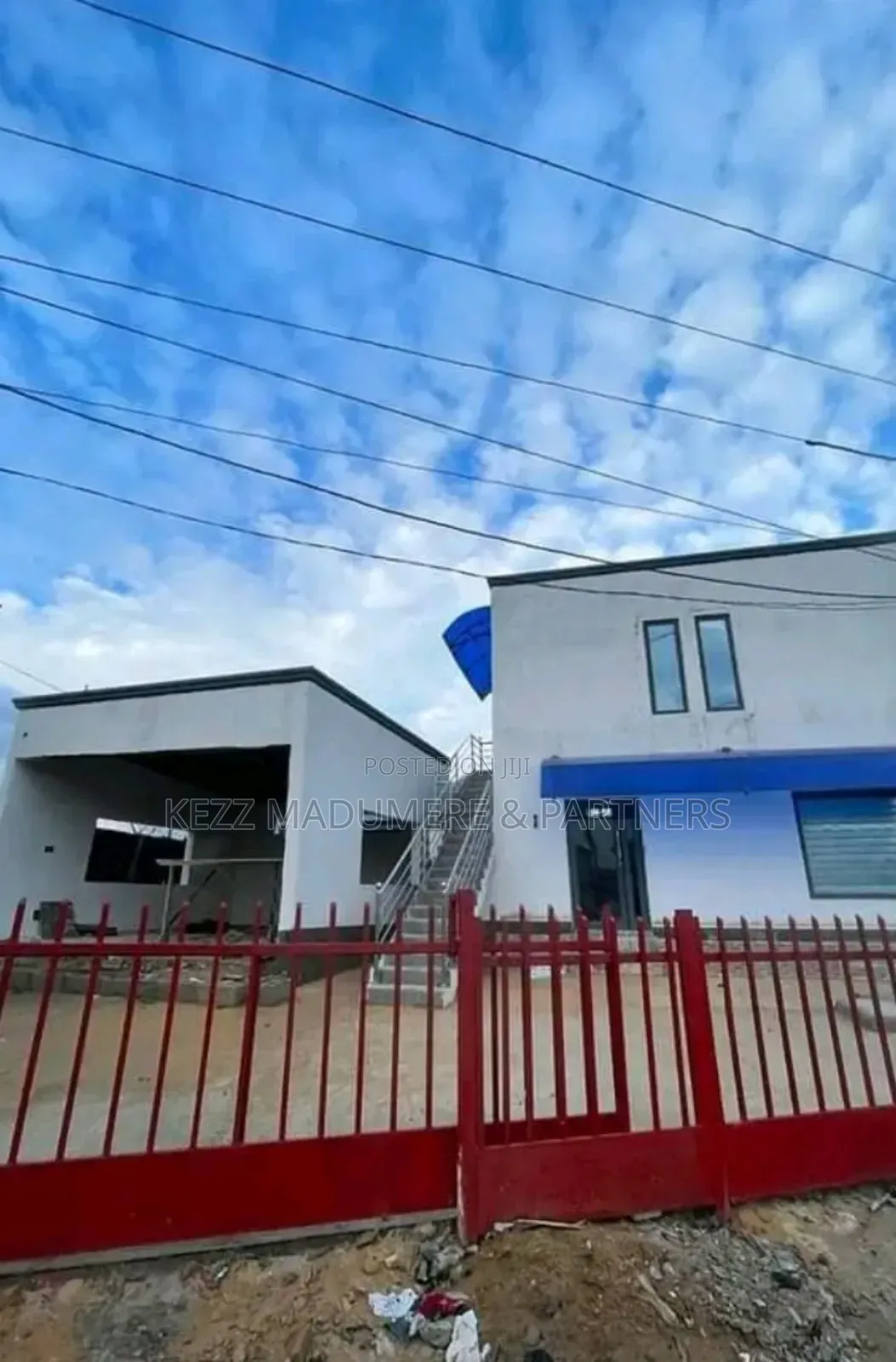 For Sale : Plaza at Trans Amadi , Port Harcourt in Port-Harcourt