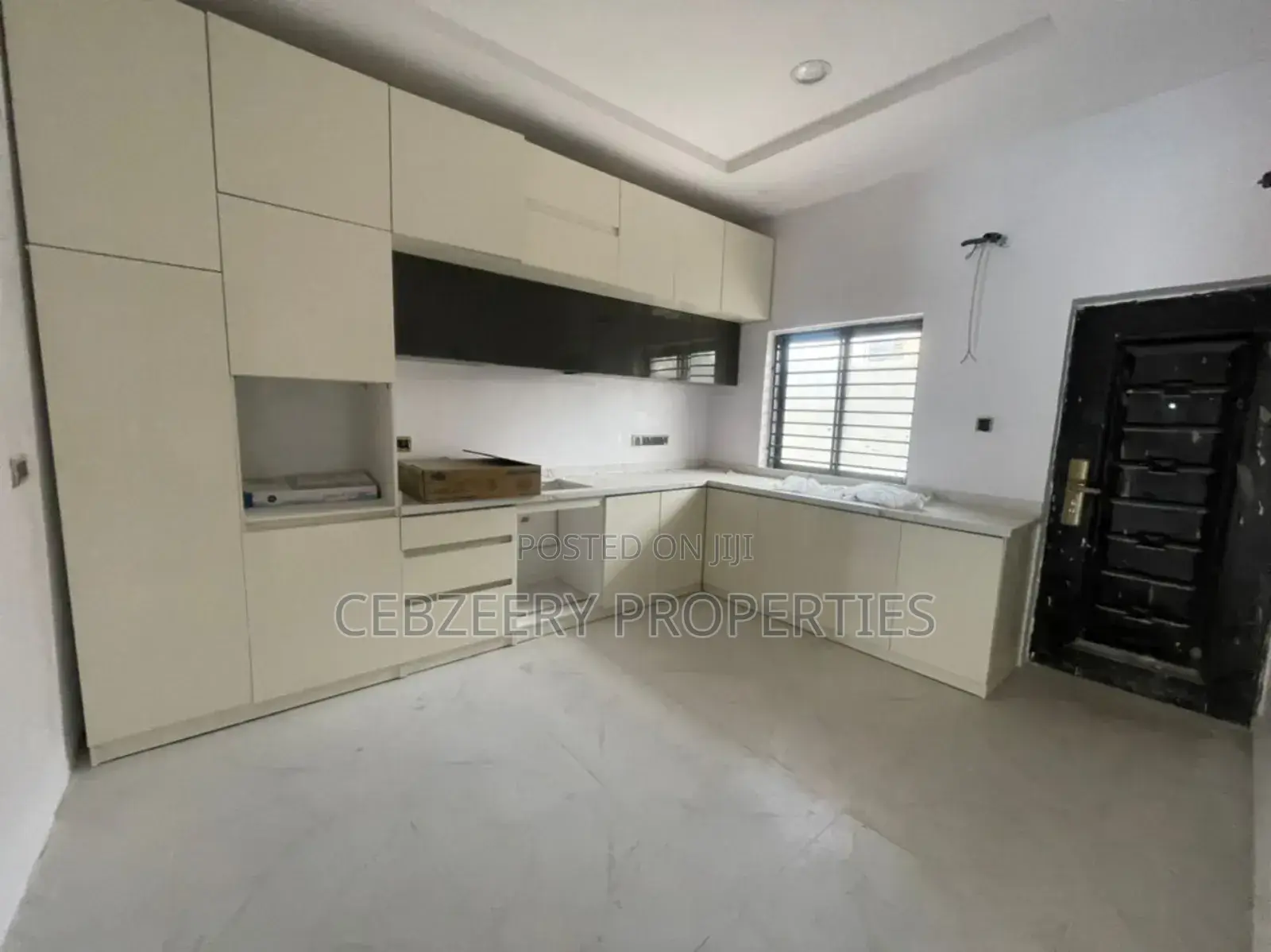 4bdrm Duplex in Ikate for sale in Ikate