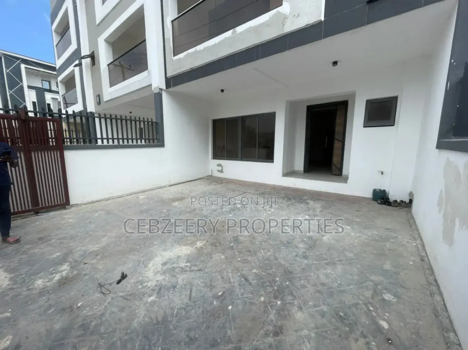 4bdrm Duplex in Ikate for sale in Ikate