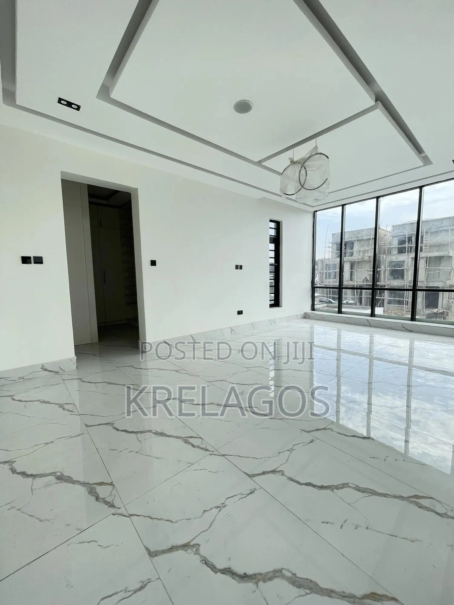 5bdrm Duplex in Lekki for sale in Lekki