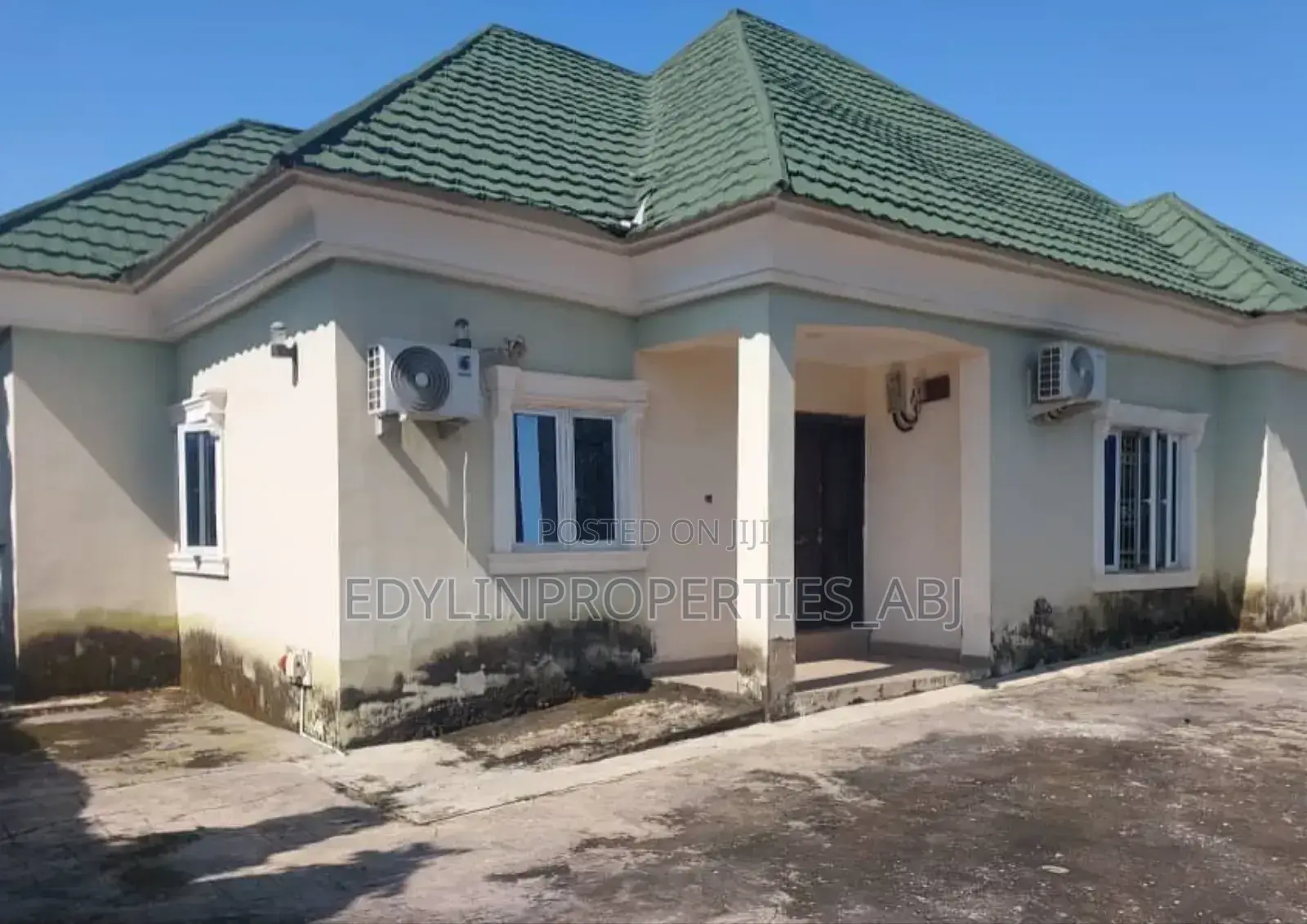 3bdrm Bungalow in Shabra Home, Lugbe District for sale in Lugbe District