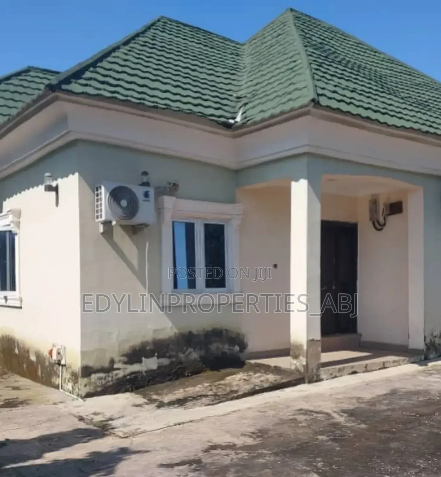 3bdrm Bungalow in Shabra Home, Lugbe District for sale in Lugbe District