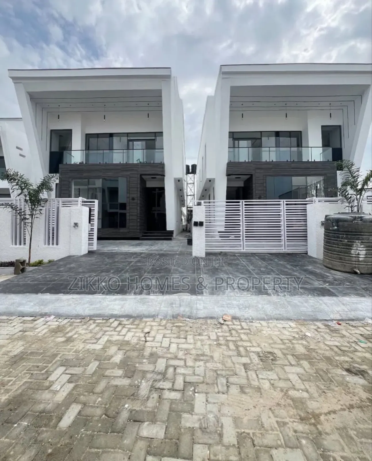 5bdrm Duplex in Ajah for sale in Ajah