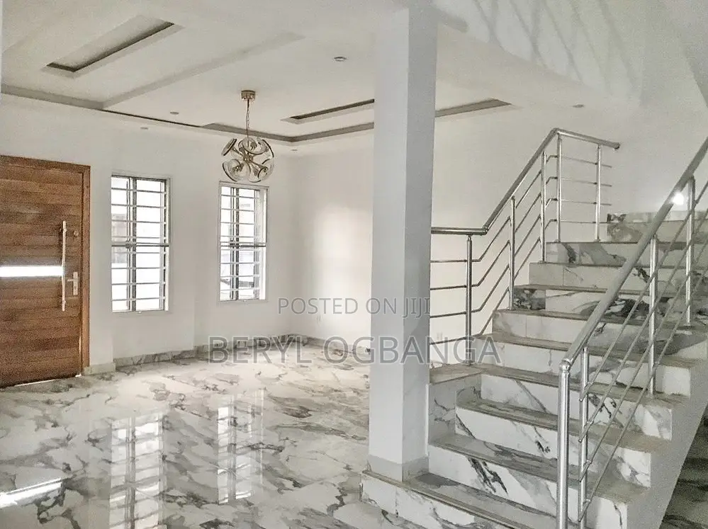4bdrm Duplex in Ikate for rent in Ikate