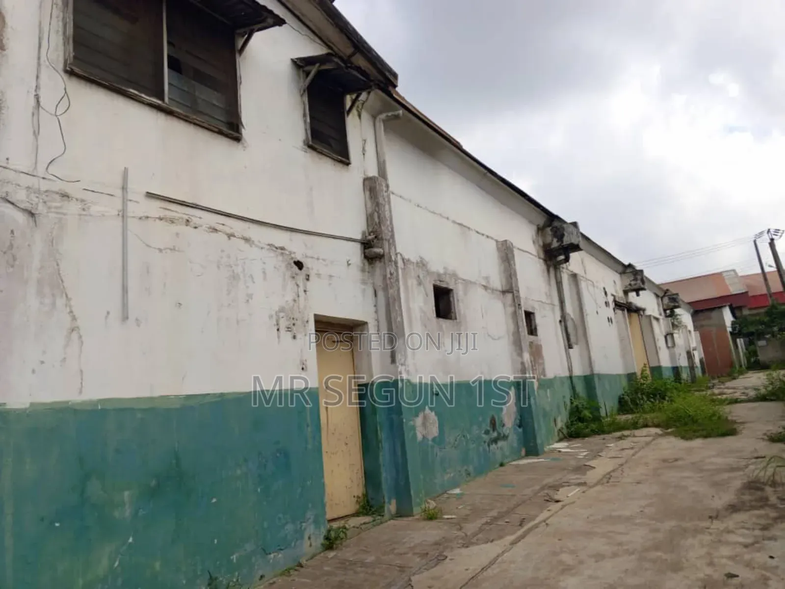 Factory and Warehouse for Sale in Odo Ona