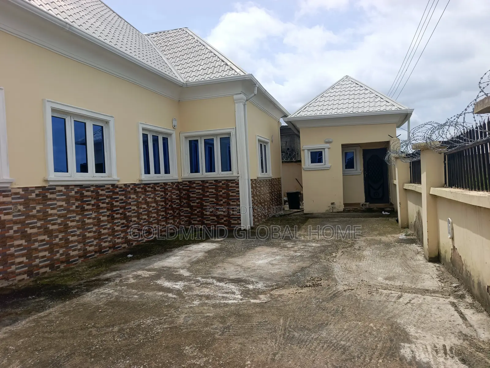 3bdrm Bungalow in Goldmind Estate, Sabon Lugbe for sale in Sabon Lugbe