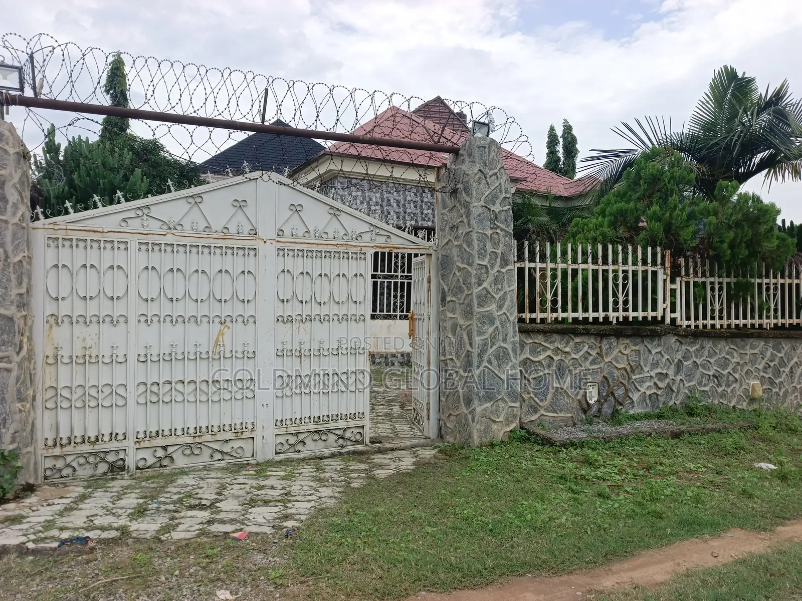 3bdrm Bungalow in Goldmind Estate, Sabon Lugbe for sale in Sabon Lugbe