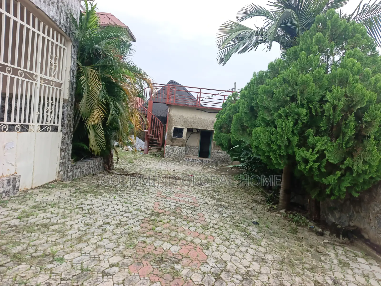 3bdrm Bungalow in Goldmind Estate, Sabon Lugbe for sale in Sabon Lugbe