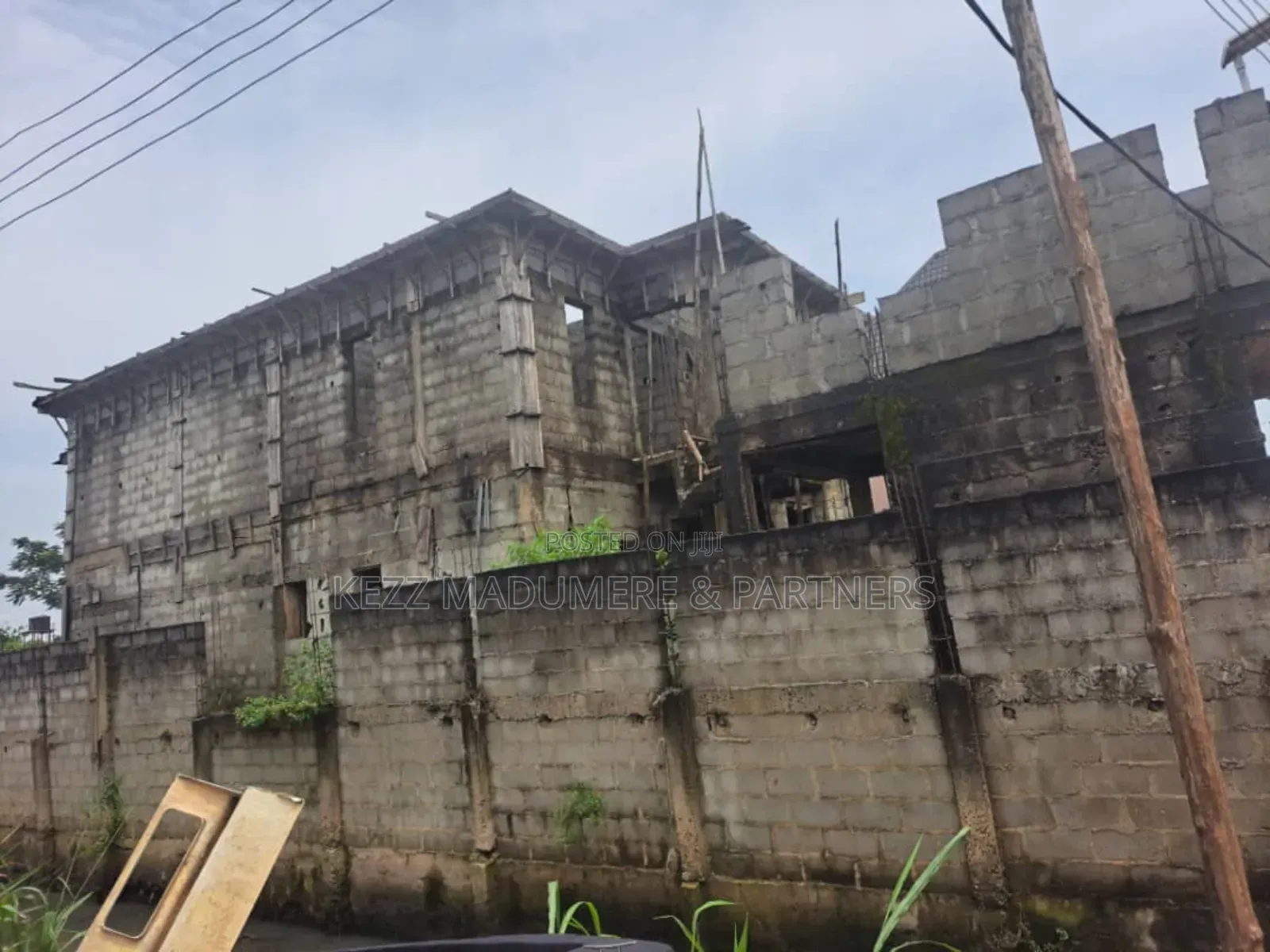 5bdrm Duplex in Located Within, Port-Harcourt for sale in Port-Harcourt