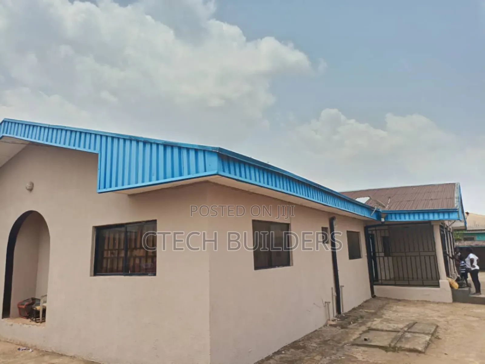 6bdrm Bungalow in Benin City for sale in Benin City