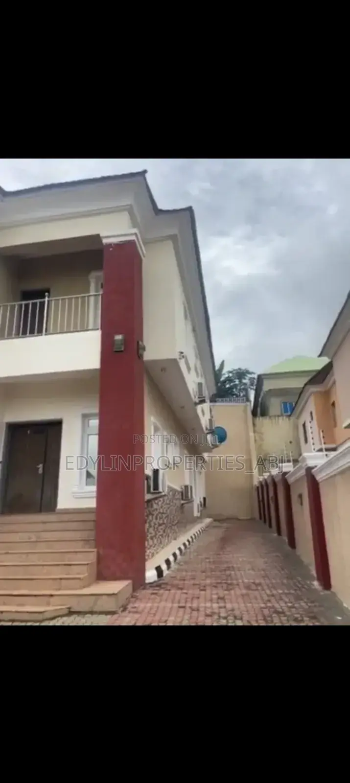 4bdrm Duplex in Zone B for sale in Zone B