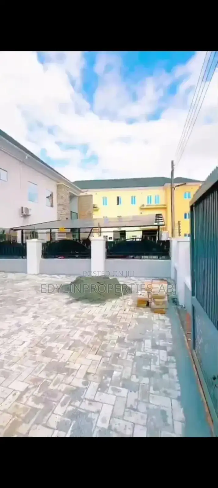 4bdrm Duplex in Life Camp for sale in Life Camp
