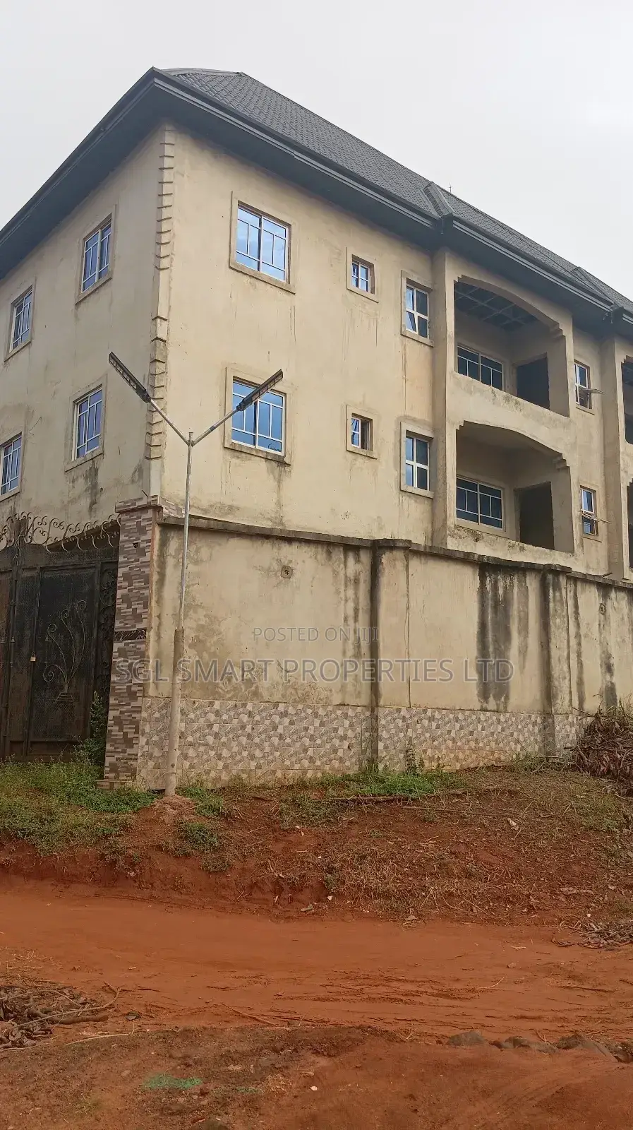 6 Flat of 3 Bedroom Apartment for Sale in Awka