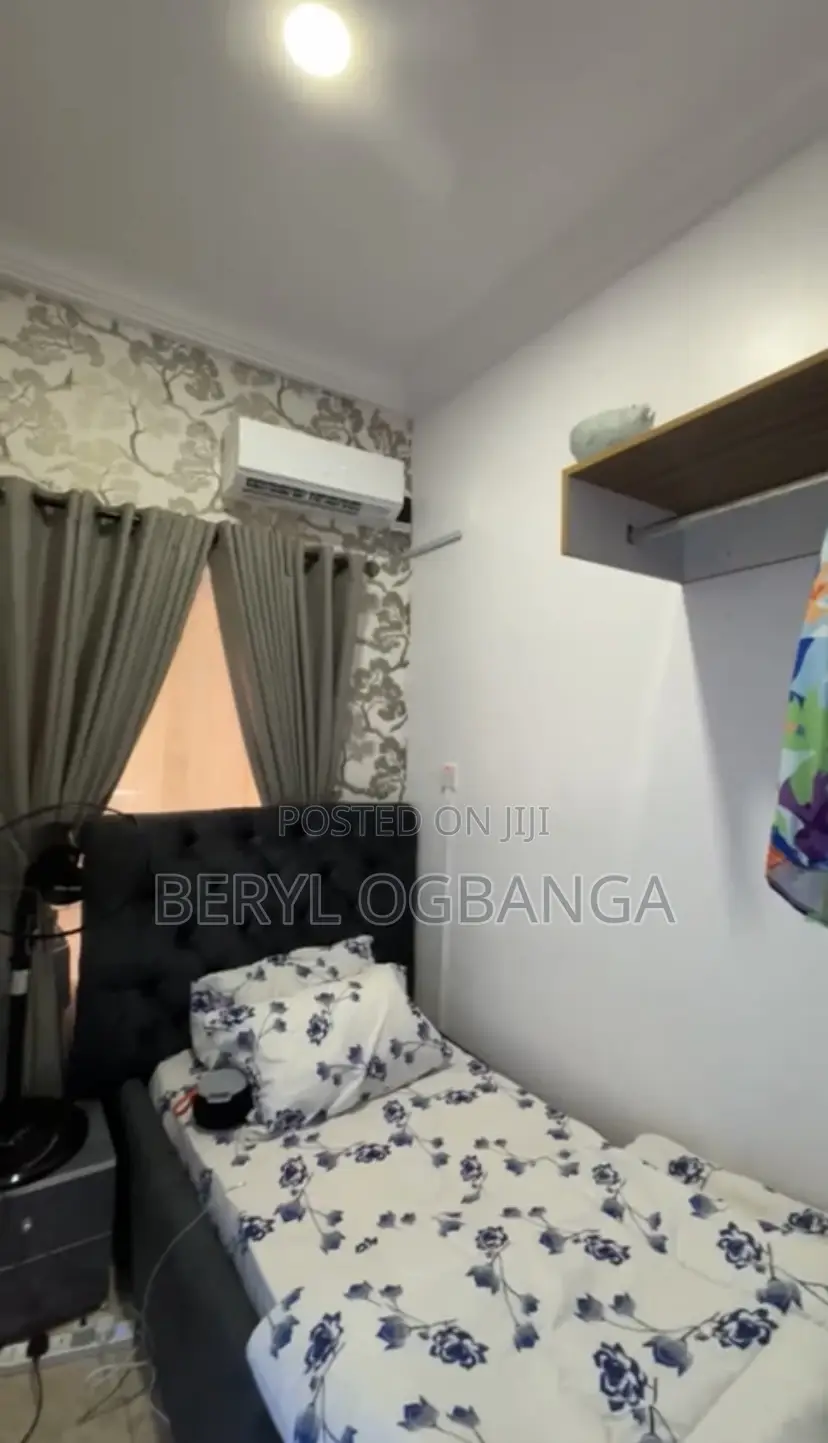 Monthly Room Per Month(Bq) With 24 HRS Light and Ac in Lagos Island / Lagos Island