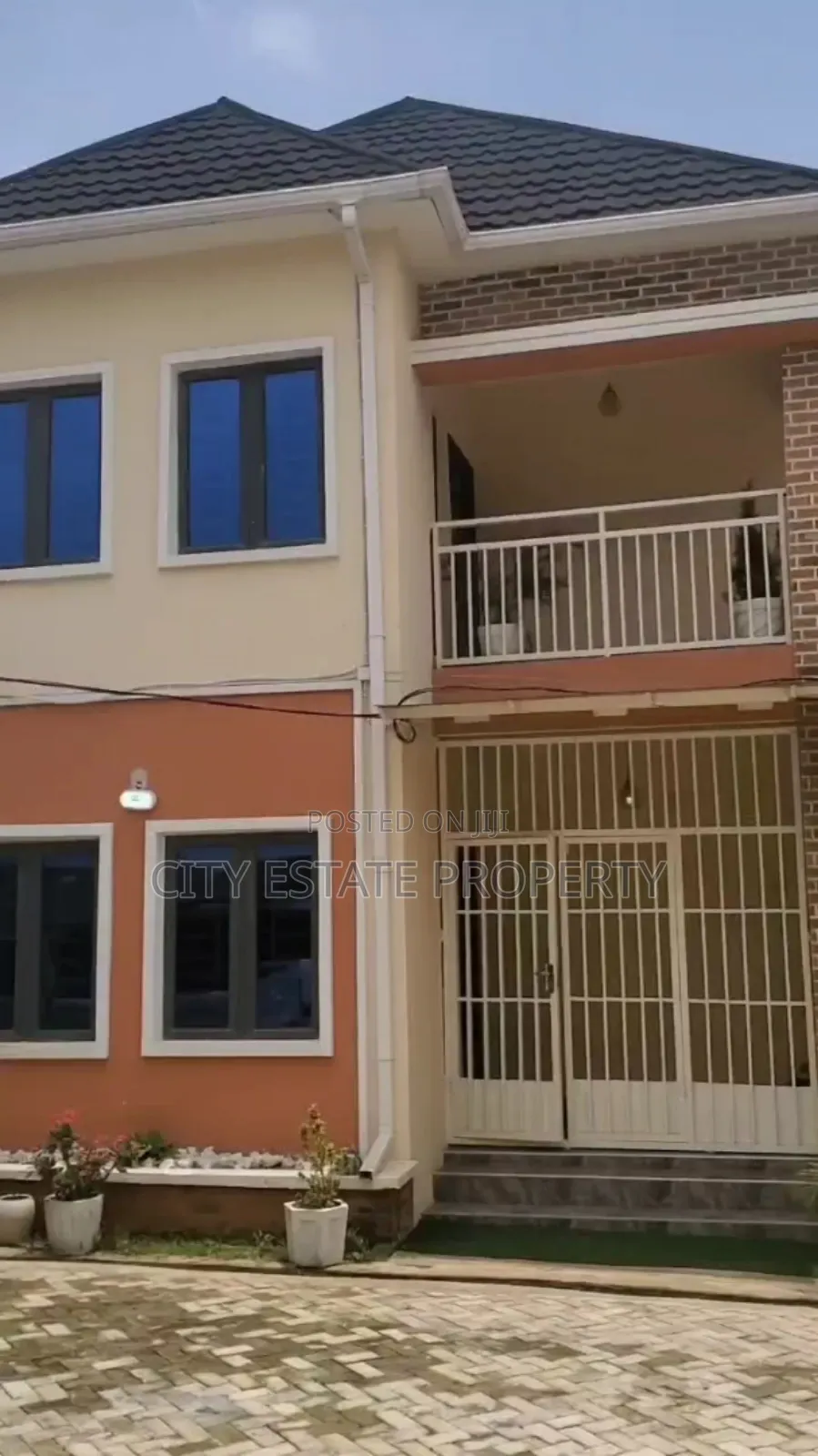 Furnished 5bdrm Duplex in Durumi for sale in Durumi