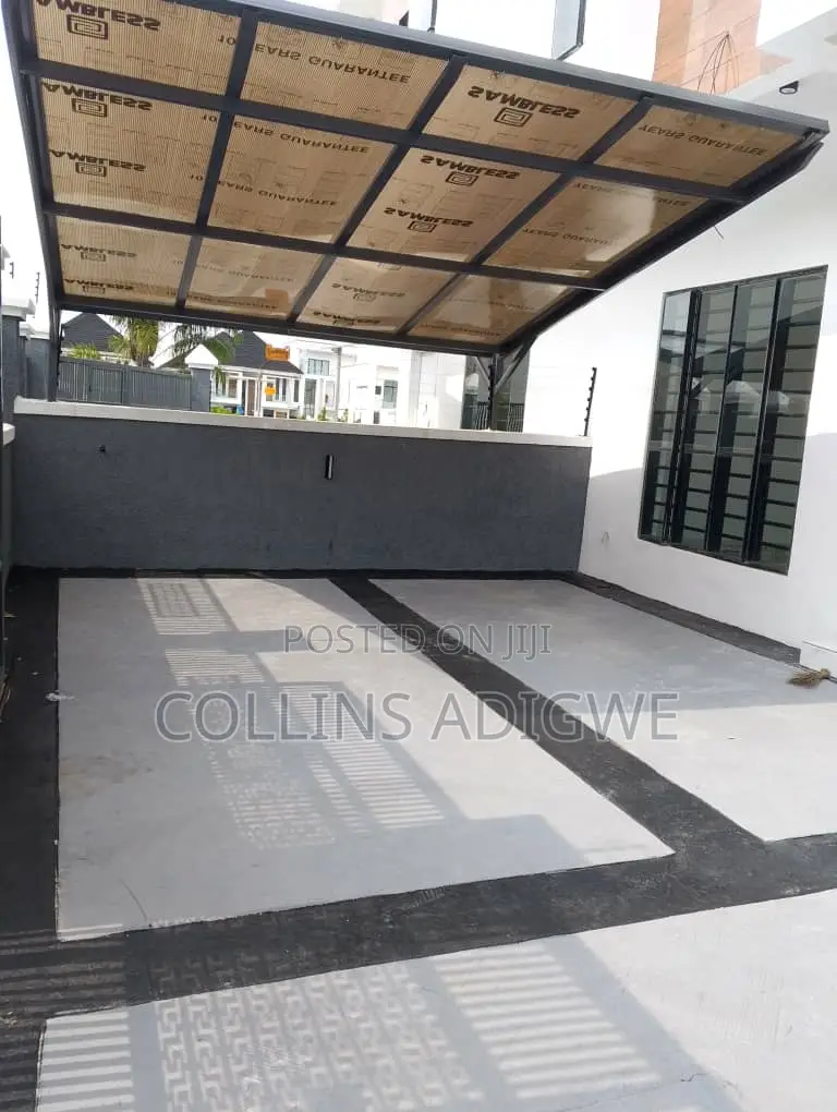 4bdrm Duplex in Orchid  Chevron for sale in Chevron