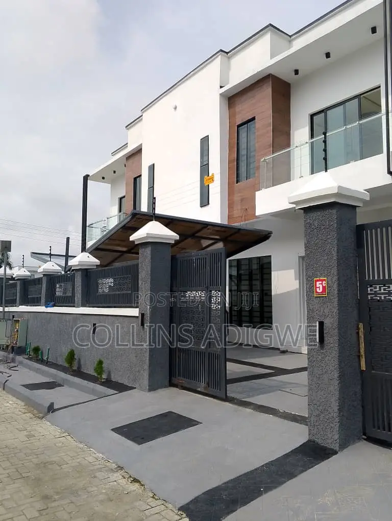 4bdrm Duplex in Orchid  Chevron for sale in Chevron
