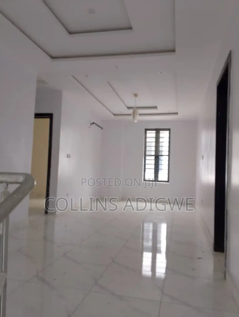 4bdrm Duplex in Orchid Road. Lekki, Chevron for sale in Chevron