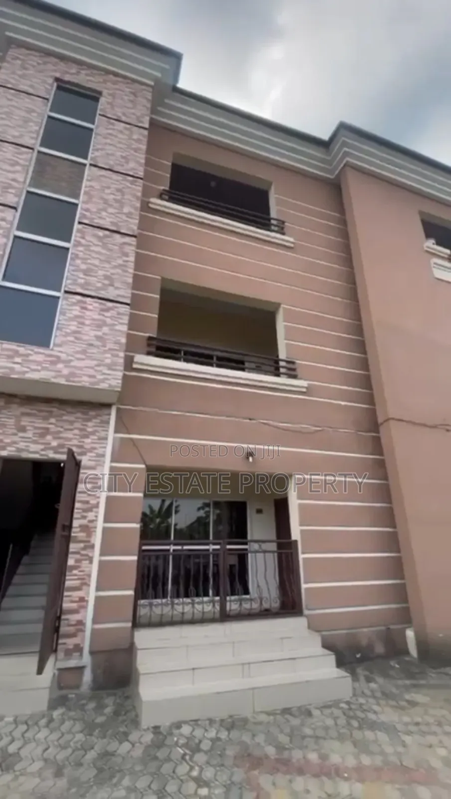 Furnished 12bdrm Block of Flats in Psychiatric Road, Port-Harcourt in Port-Harcourt