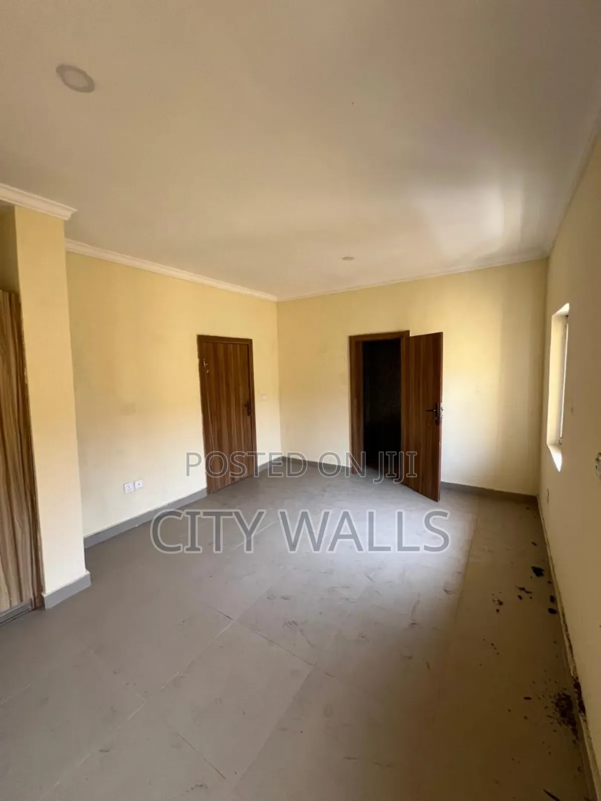 Mini Flat in Chevron for rent in Chevron