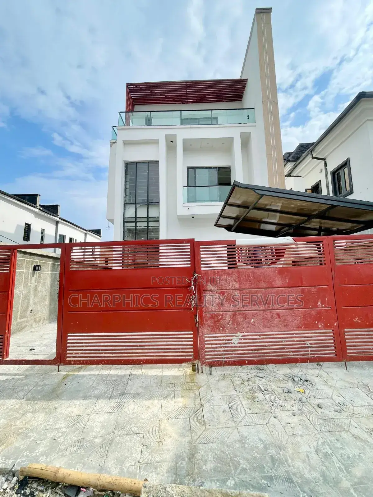 4bdrm Duplex in Ikota for sale in Ikota